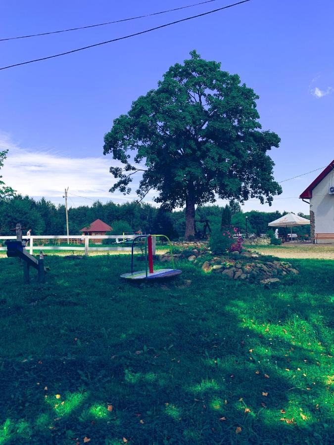 Готель Явір Агро Vyshnivtsi Exterior photo